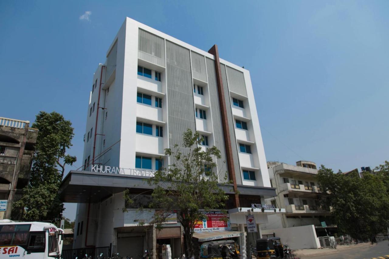 Hotel Capital O 13004 Brij
