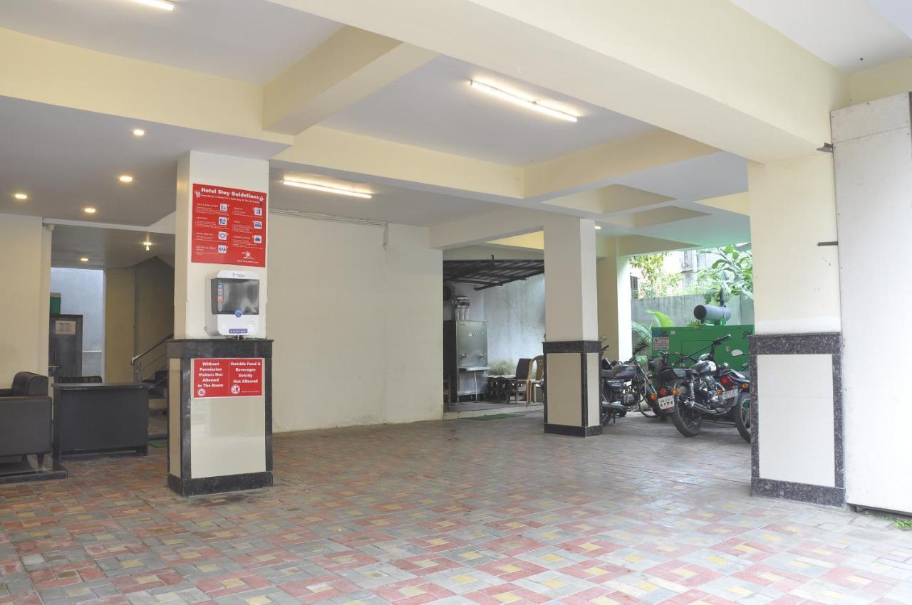 Jk 126 Parashar Legacy - Opp Railway Station 2*