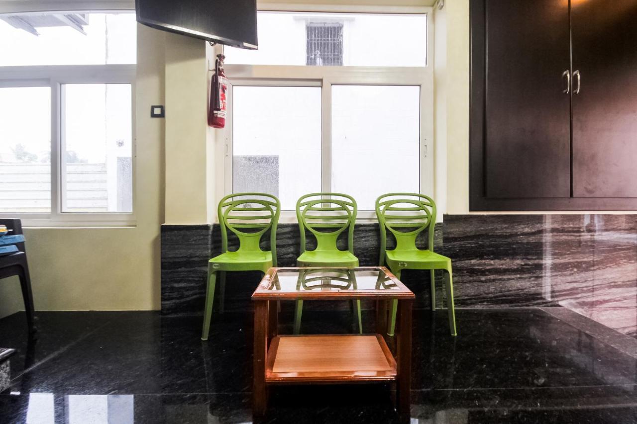 Hotel Oyo 76021 Orchid Blue Service And Kitchen