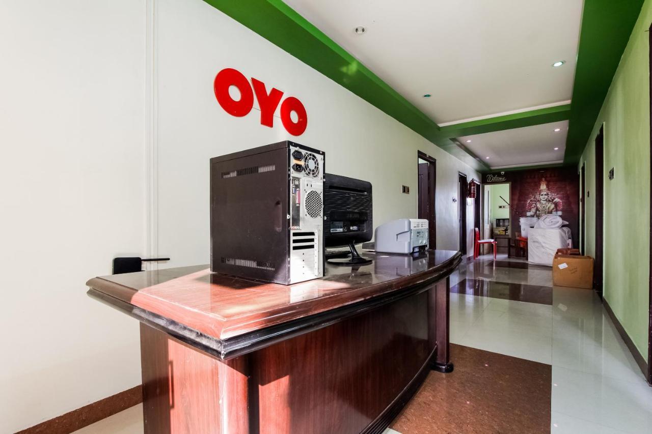 Oyo 76021 Orchid Blue Service And Kitchen 3* Nagpur