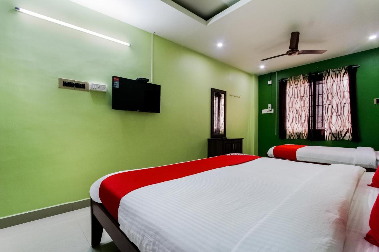 Oyo 76021 Orchid Blue Service And Kitchen Nagpur
