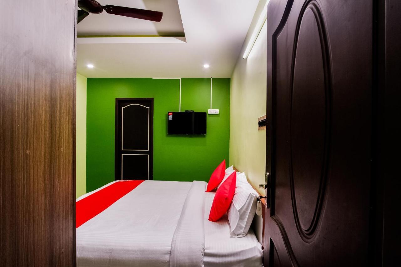 Oyo 76021 Orchid Blue Service And Kitchen Hotel
