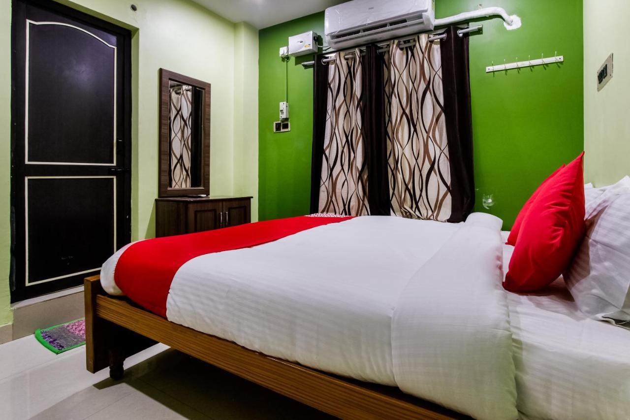 Oyo 76021 Orchid Blue Service And Kitchen 3* Nagpur