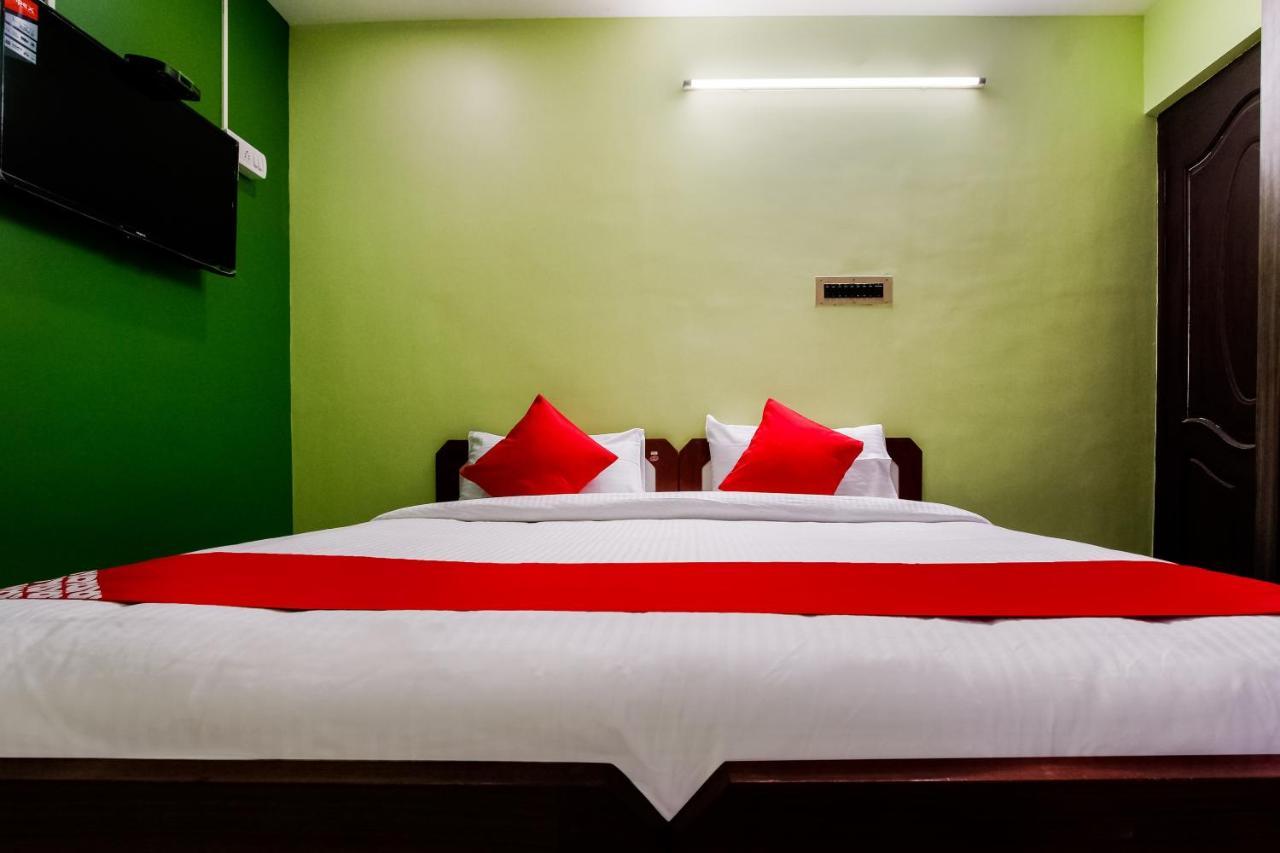 Hotel Oyo 76021 Orchid Blue Service And Kitchen