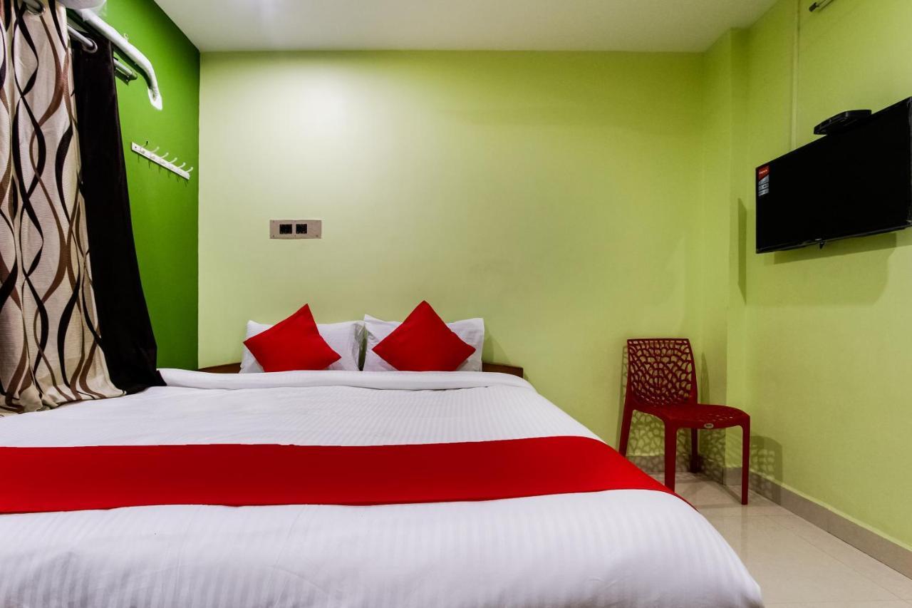 Oyo 76021 Orchid Blue Service And Kitchen Hotel Nagpur