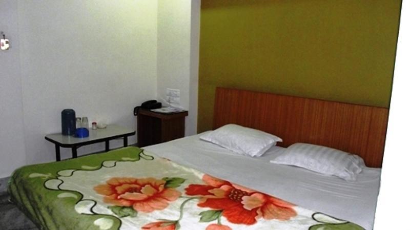Rajhans Hotel Nagpur