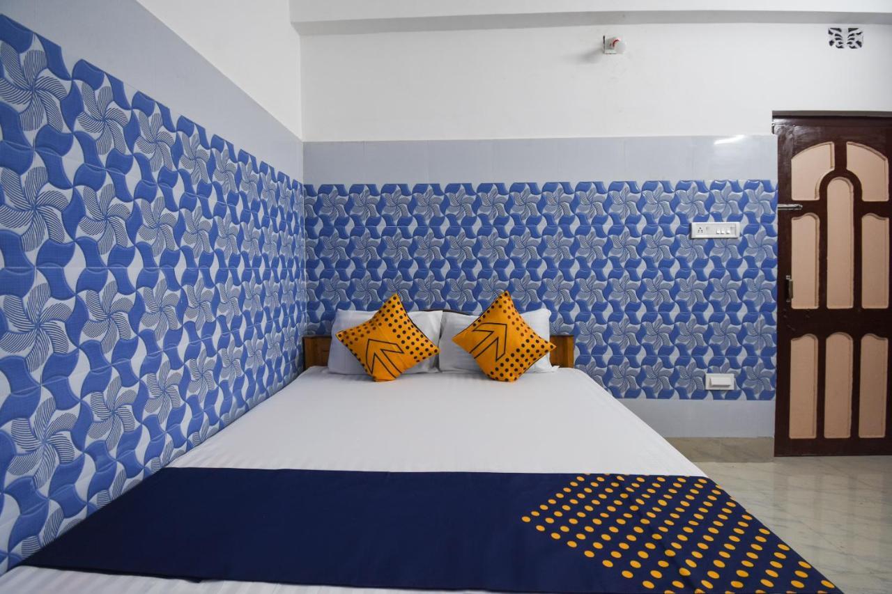 Collection O Orient Star Hotel 3*