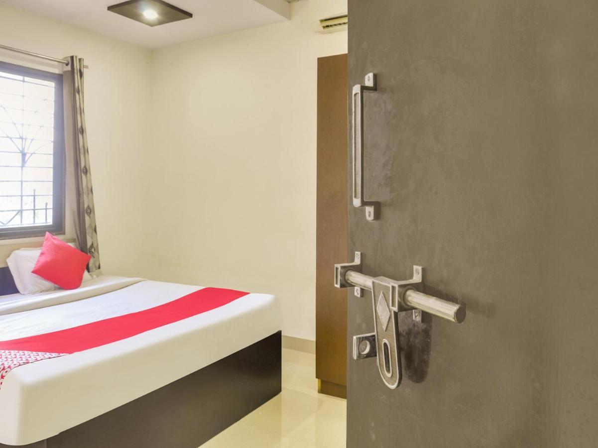 Oyo 75641 Vandan Service Hotel