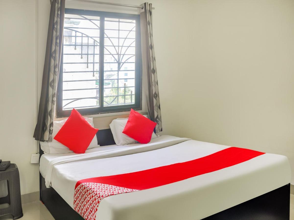 Oyo 75641 Vandan Service Hotel Nagpur