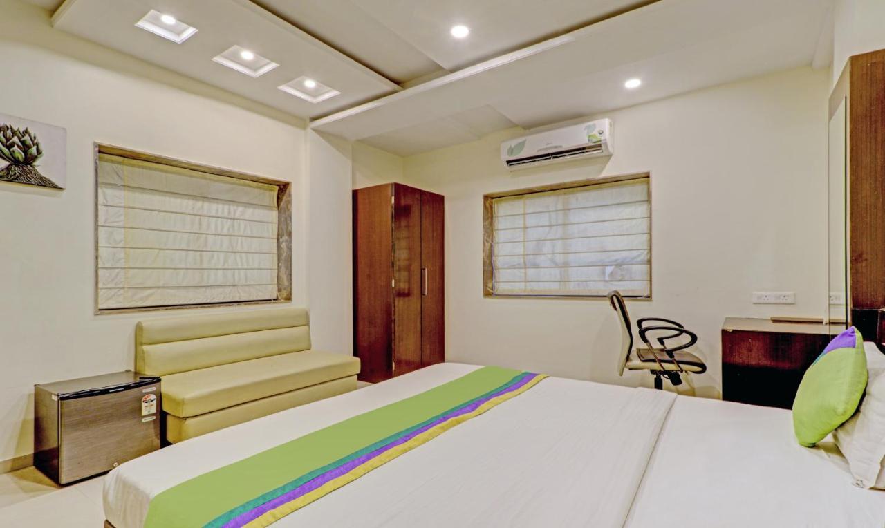 Treebo Trend Loharkar's Family Hotel 3*