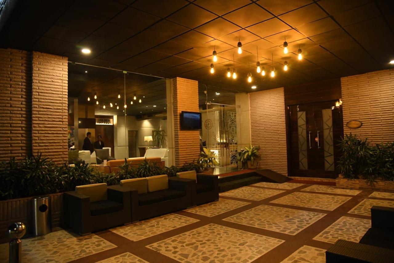 Airport Centre Point Hotel 3*