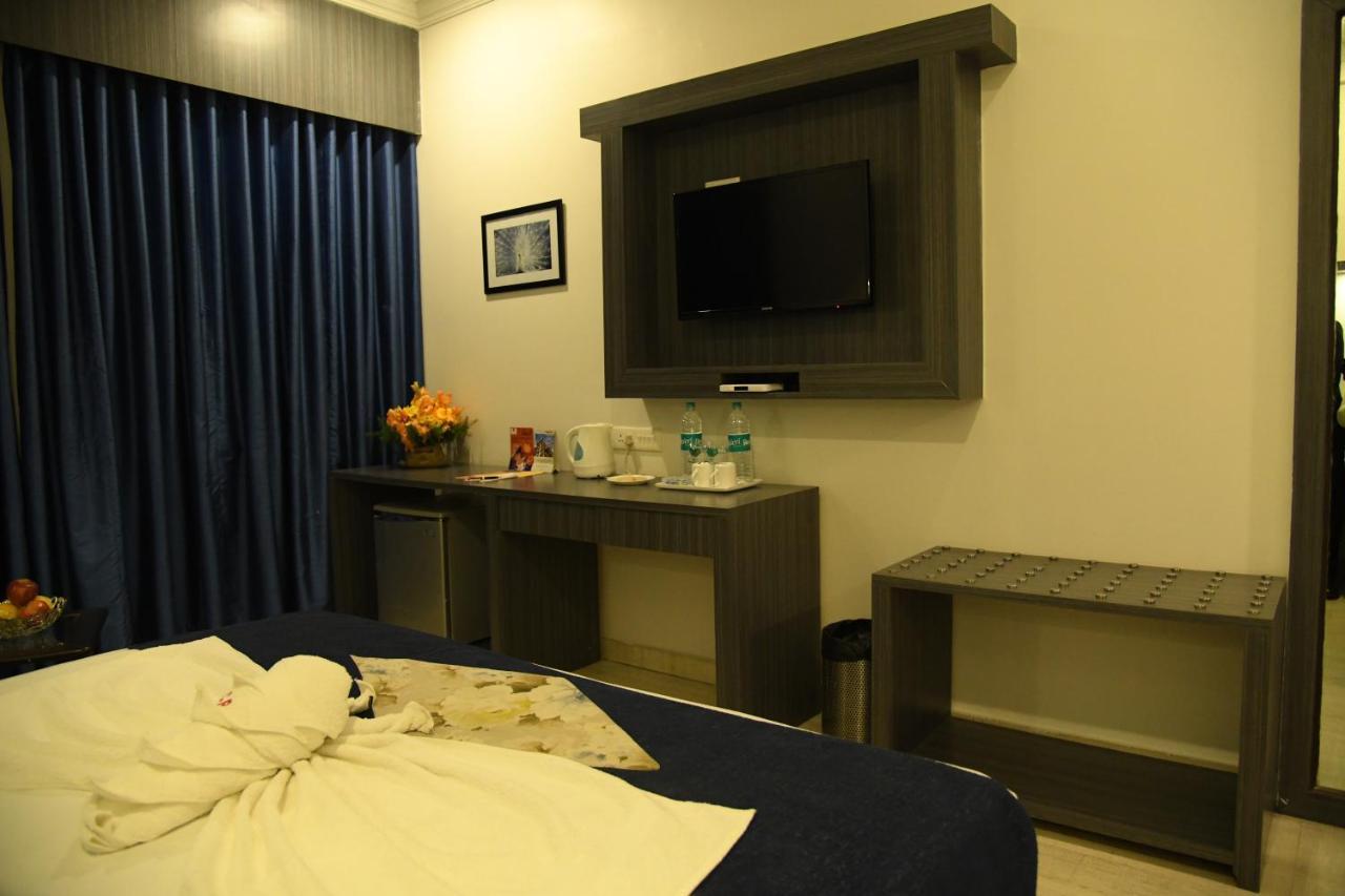 Airport Centre Point Hotel 3*