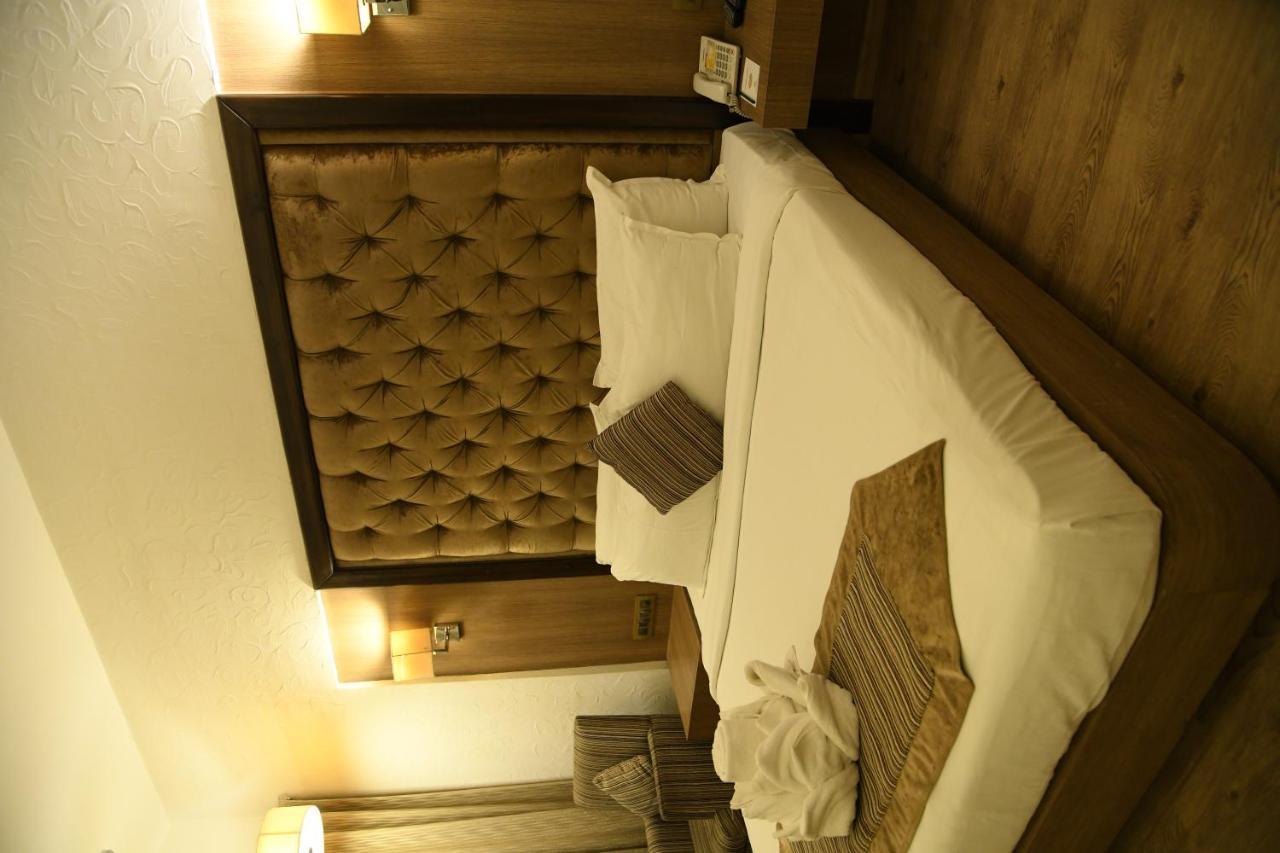 Airport Centre Point Hotel