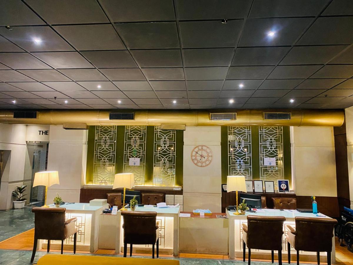 Airport Centre Point 3*