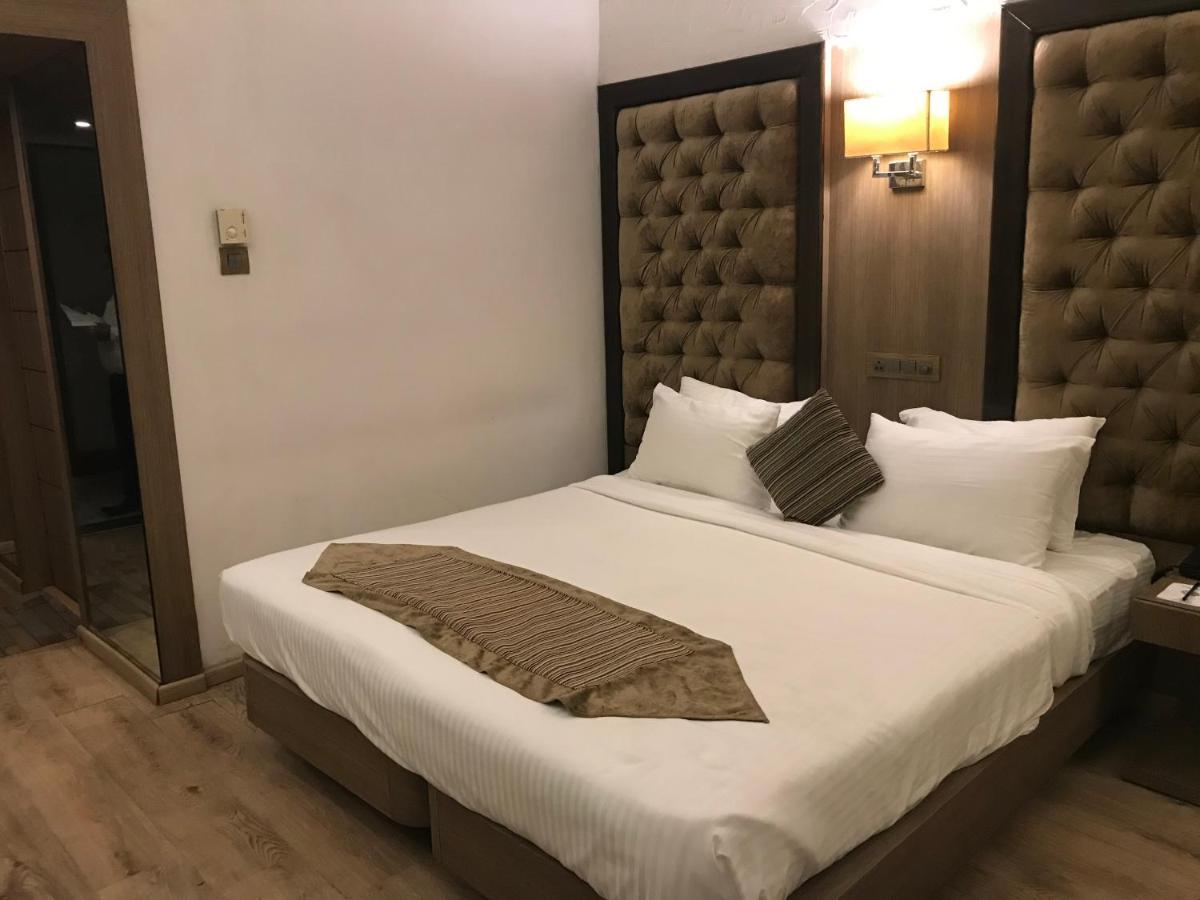 Airport Centre Point Hotel 3*