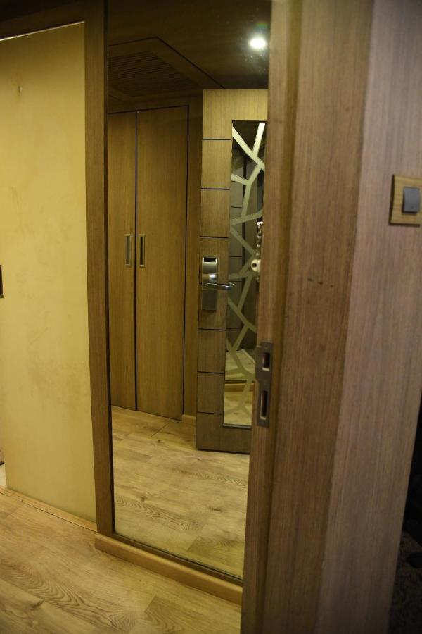 Airport Centre Point 3*