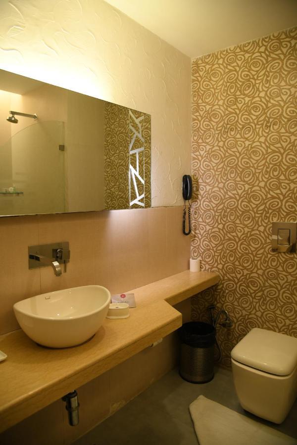Airport Centre Point Hotel
