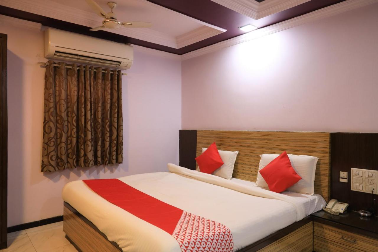Hotel Oyo Flagship 77764 Hotel Rahul Ganeshpeth Colony