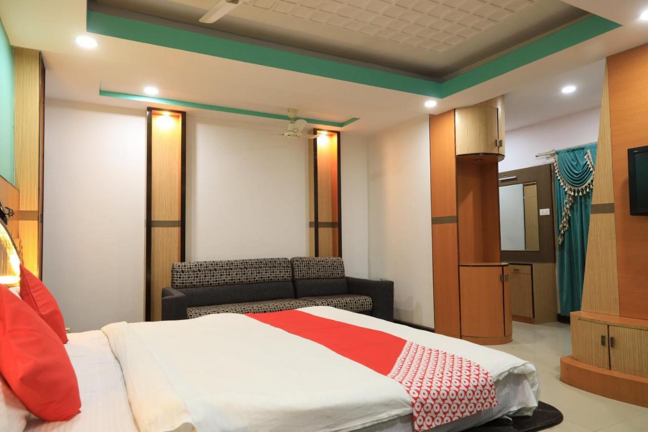 Oyo Flagship 77764 Hotel Rahul Ganeshpeth Colony Nagpur
