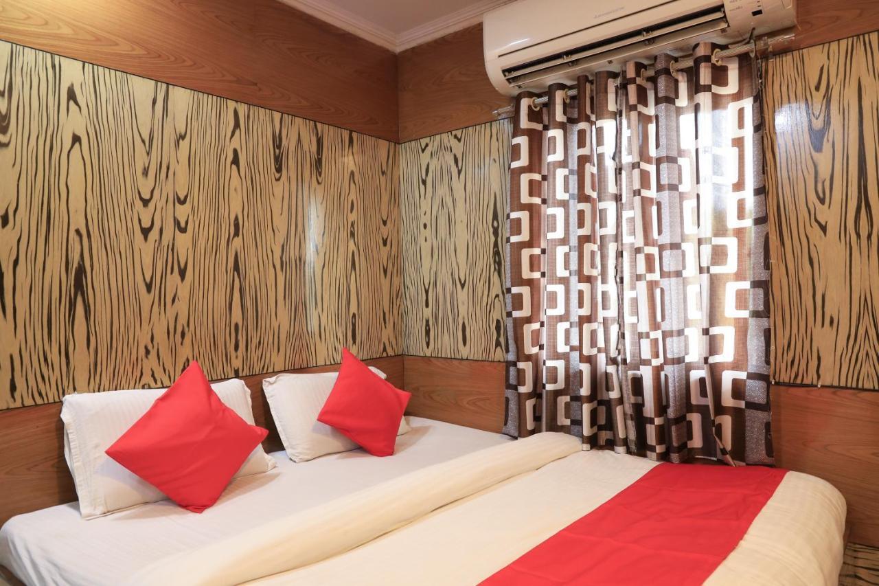 Oyo Flagship 77764 Hotel Rahul Ganeshpeth Colony