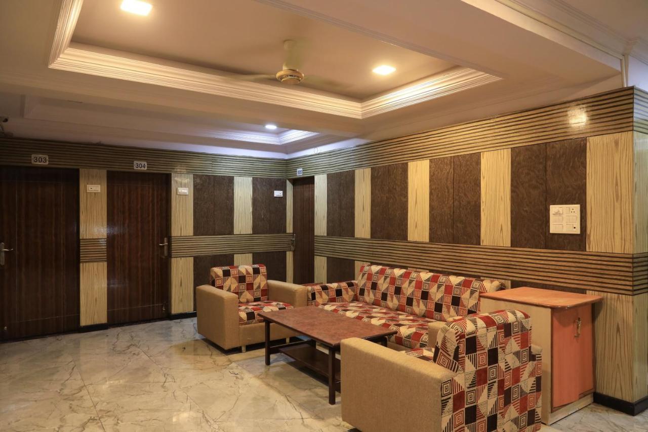 Oyo Flagship 77764 Hotel Rahul Ganeshpeth Colony Hotel Nagpur