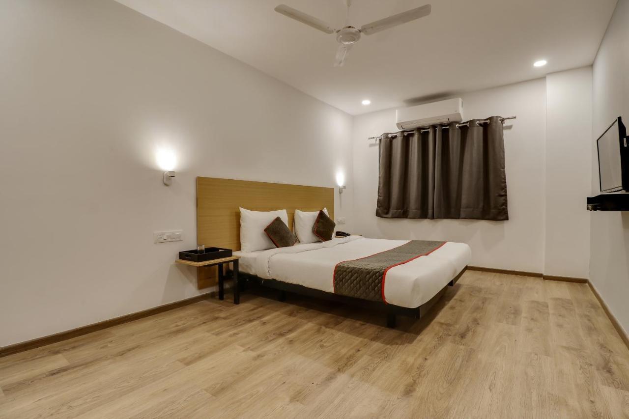 Hotel Oyo Townhouse 181 Ganeshpeth Colony