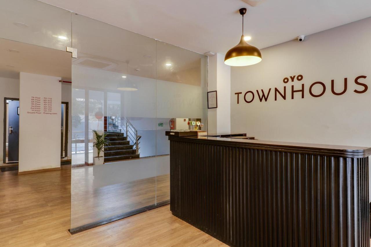 Oyo Townhouse 181 Ganeshpeth Colony Hotel 4*