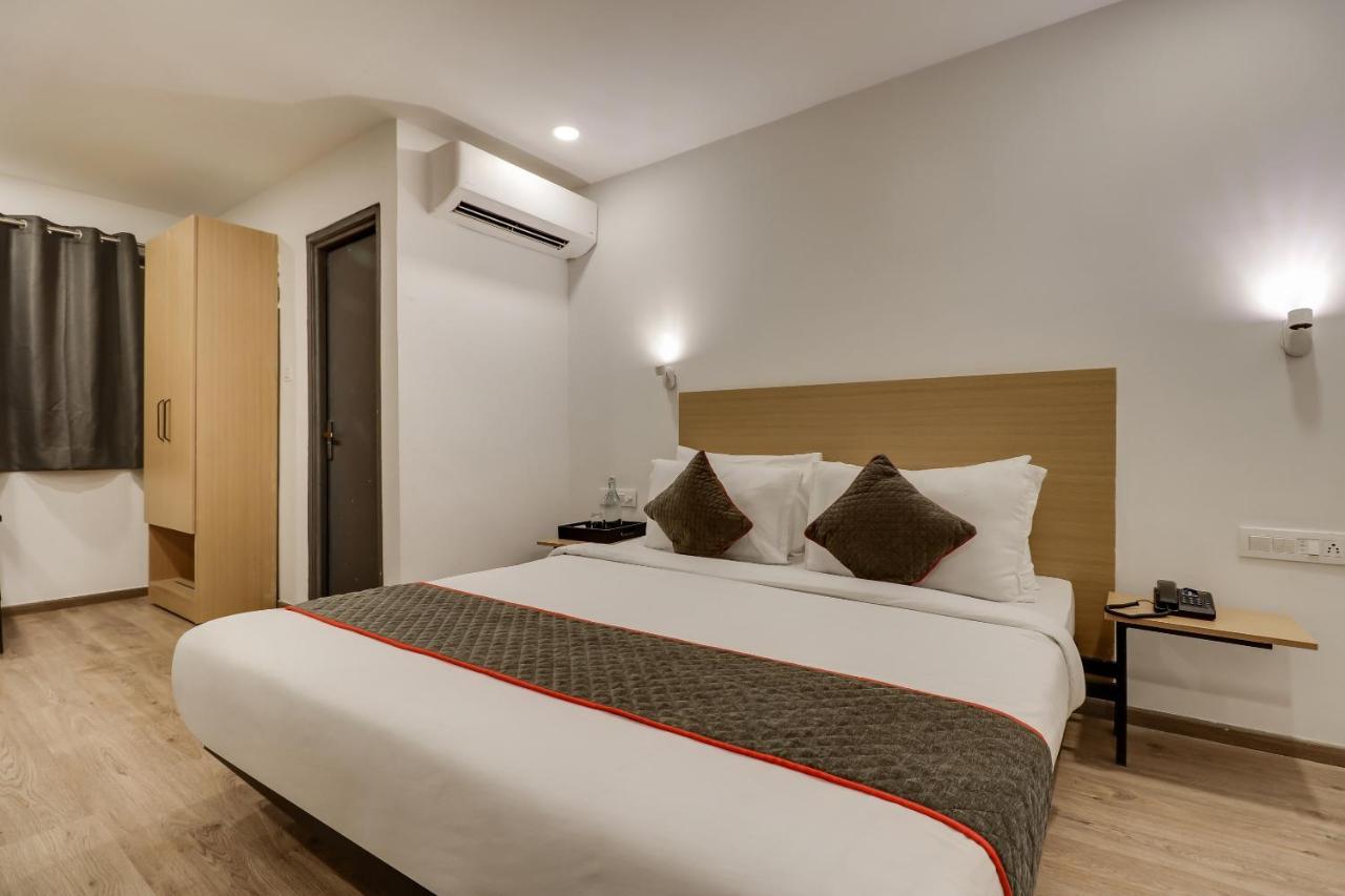 Oyo Townhouse 181 Ganeshpeth Colony 4*