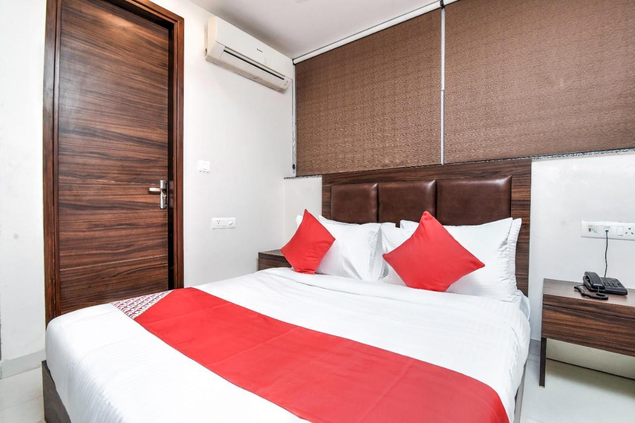 Oyo 79434 Hotel Green Villa Nagpur