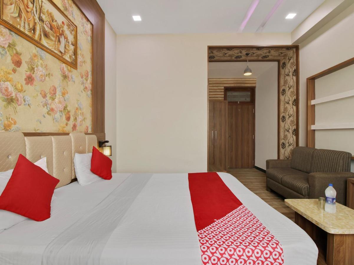 Oyo 79434 Hotel Green Villa