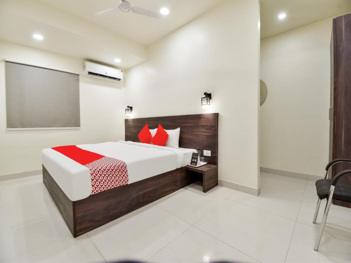 Bridge View Hotel 3*