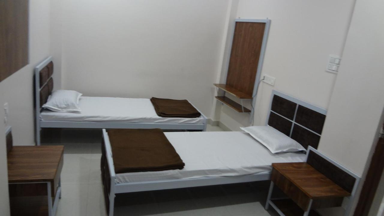 Anand P G Males Only * Nagpur