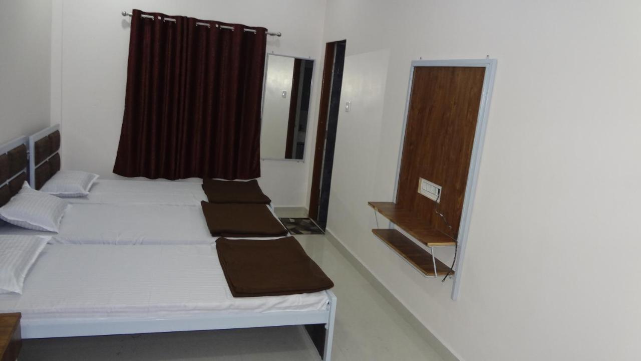 Anand P G Males Only Hostel *