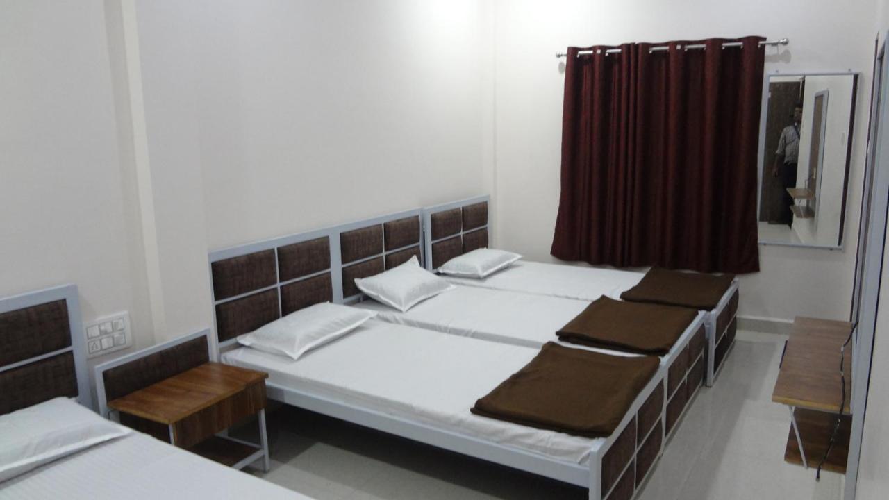 Hostel Anand P G Males Only Nagpur