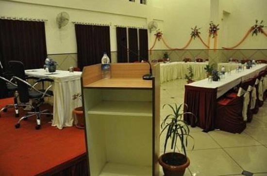 Jk 147 Lions - Koradi Hotel 3*