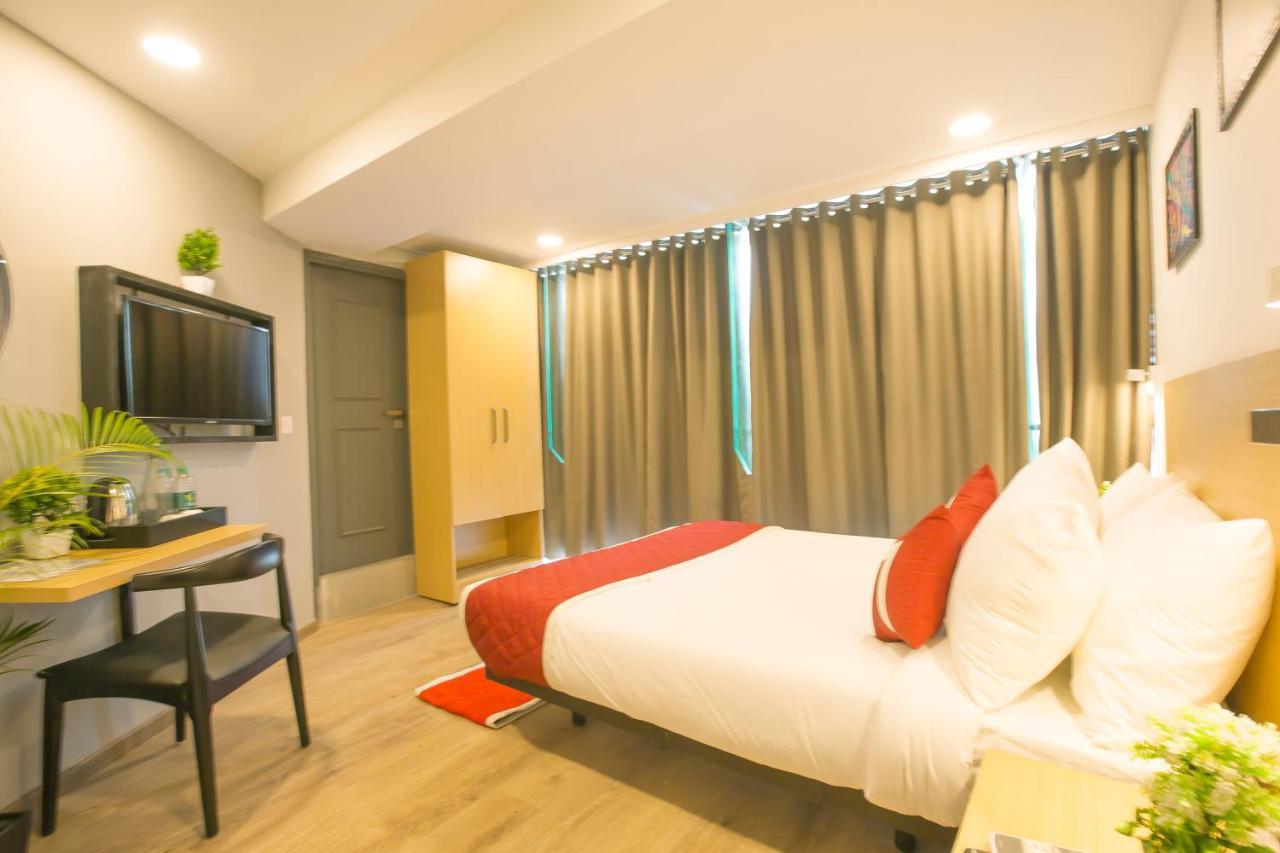 Octave Uptown Suites 3*