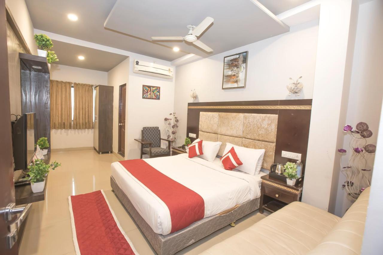 Hotel Octave Star Residency