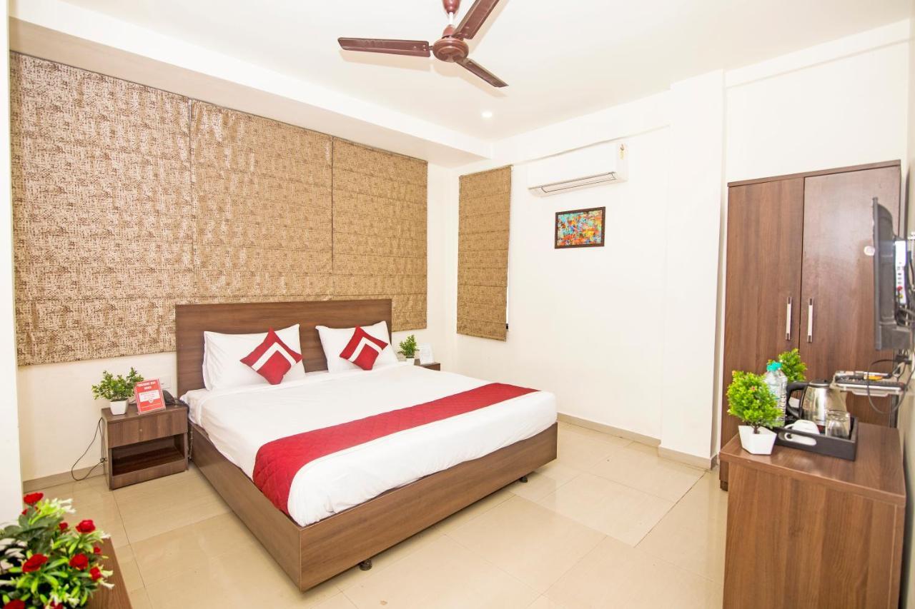 Octave Taj Palace Hotel 3*