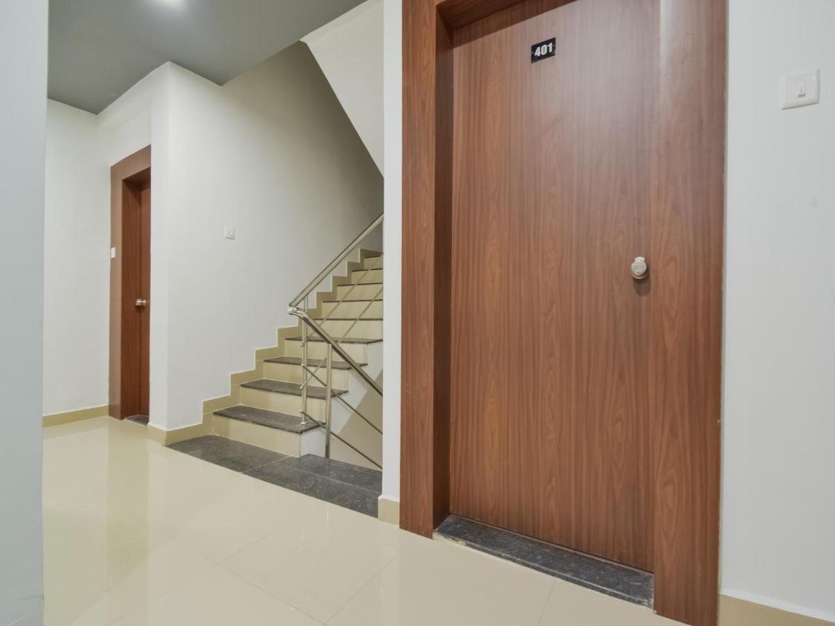 Oyo Townhouse 498 Hotel Western