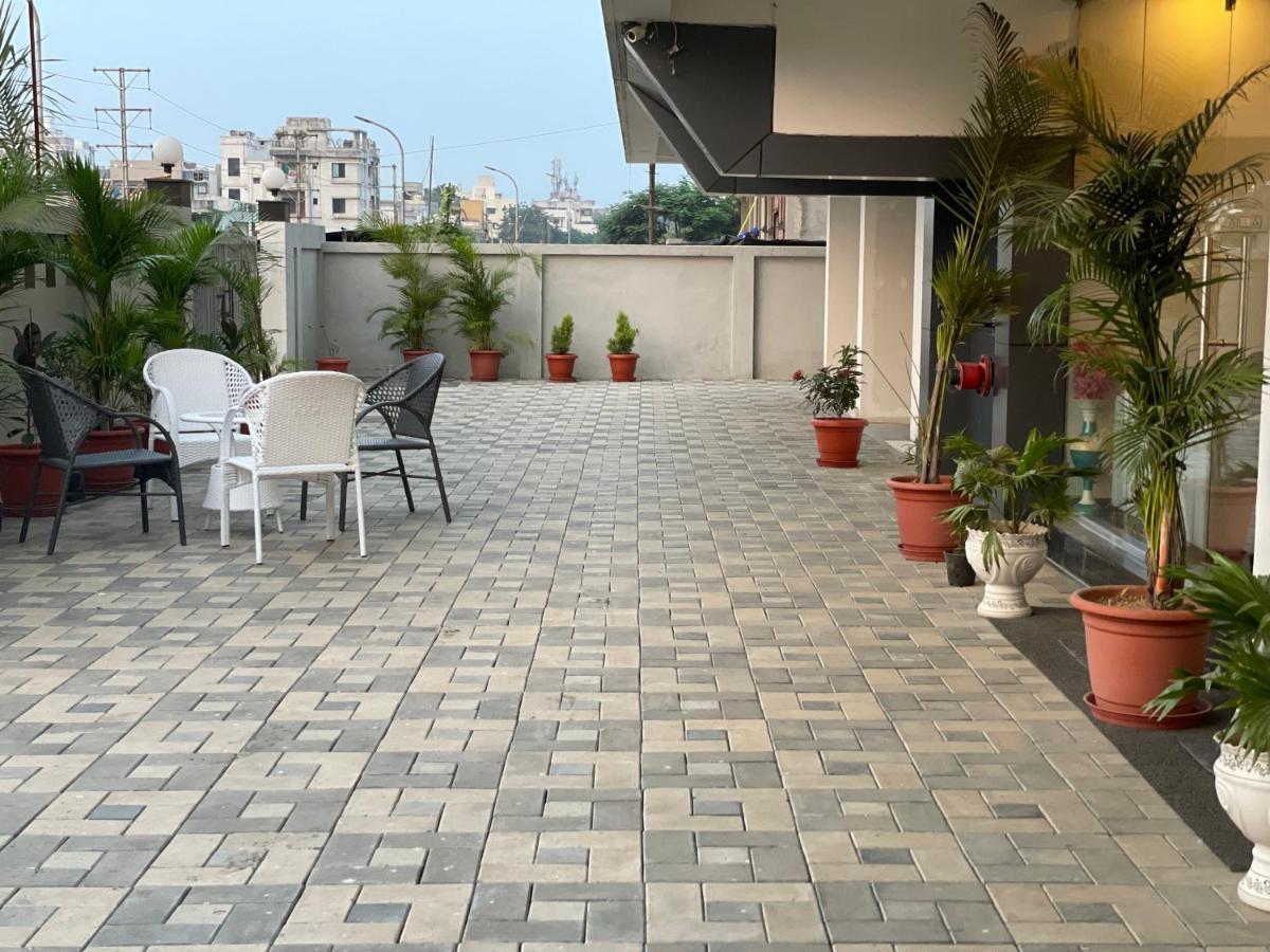Manomay Homes Hotel 3*