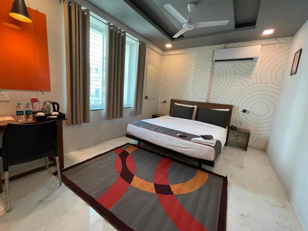 Manomay Homes Hotel 3*