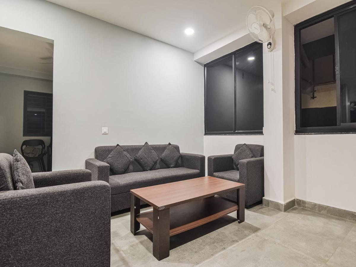 Oyo Townhouse 498 Hotel Western Hotel