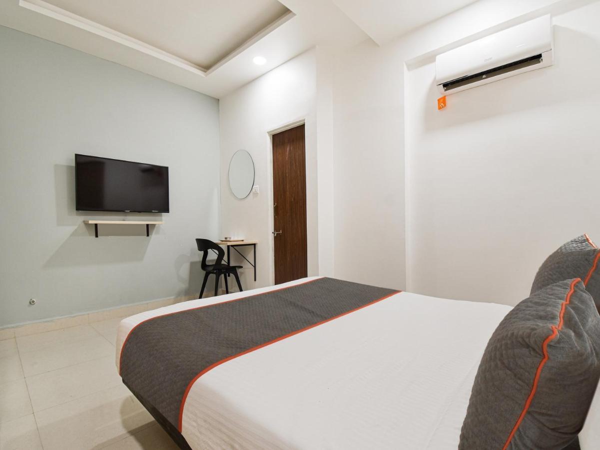Oyo Townhouse 498 Hotel Western