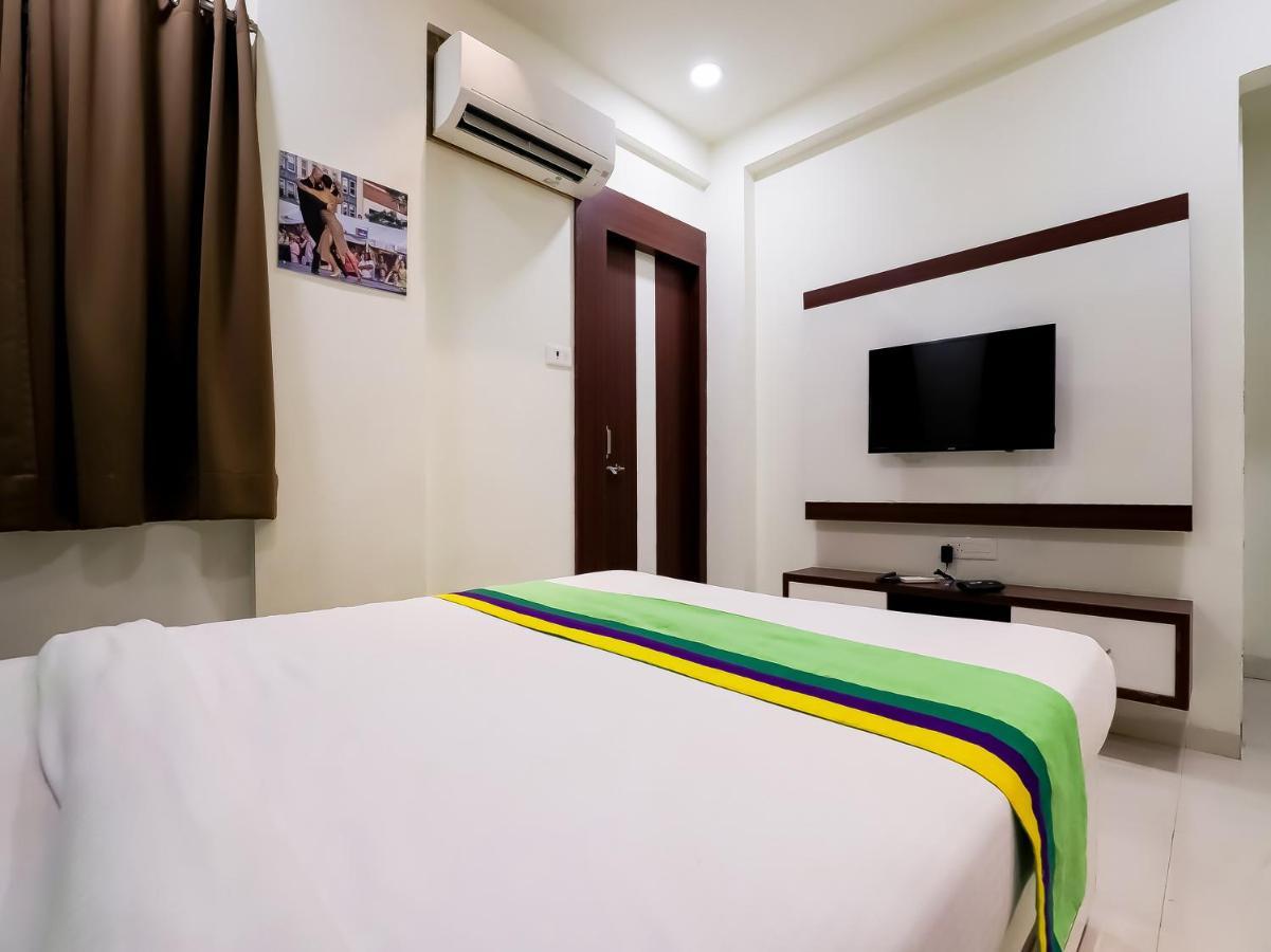 Treebo Trend Restr Manish Nagar Hotel 3*