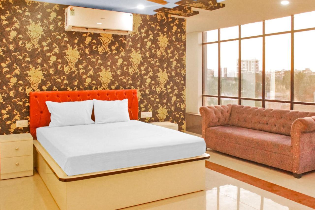 Oyo Flagship Royals Gold Nagpur