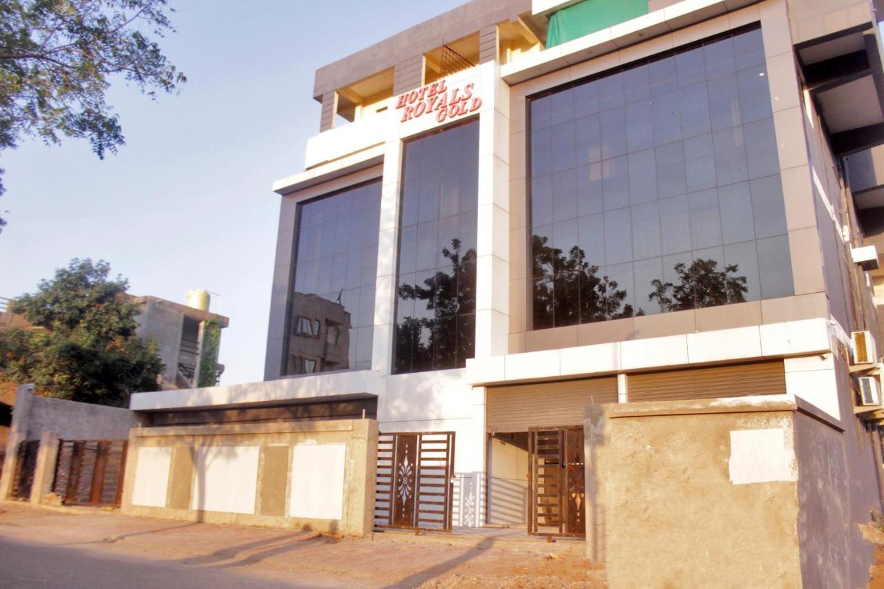 Oyo Flagship Royals Gold Nagpur