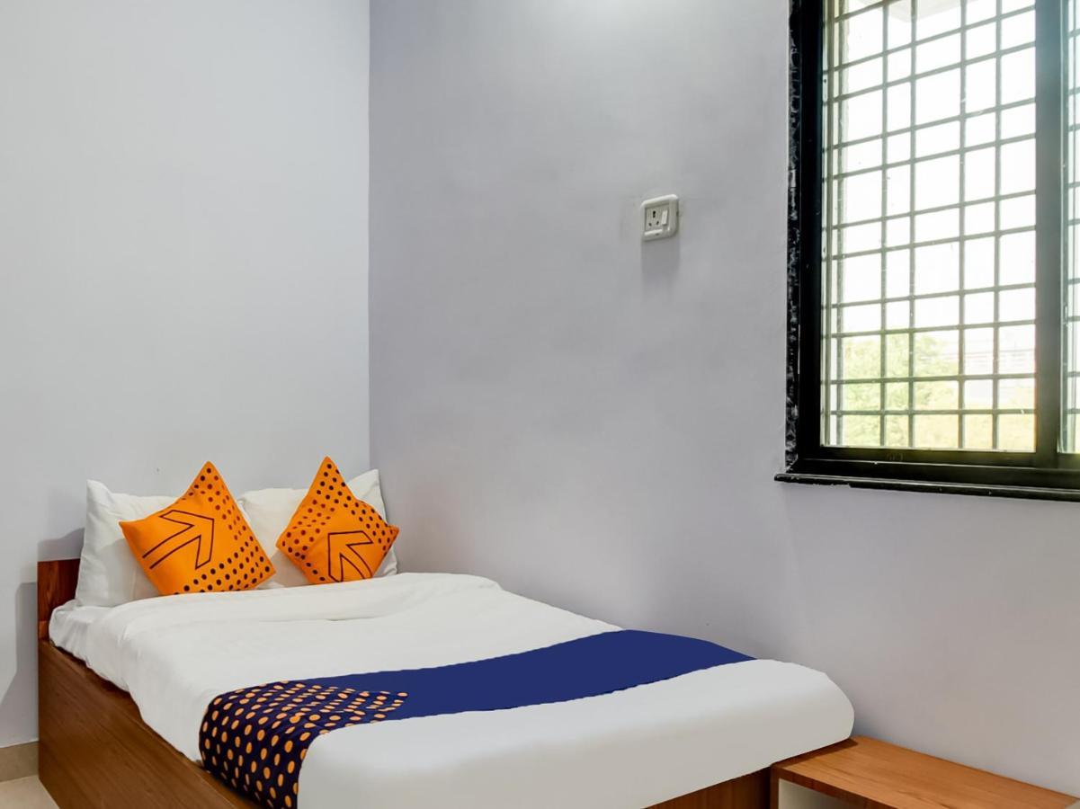 Hotel Spot On Purushottam Service