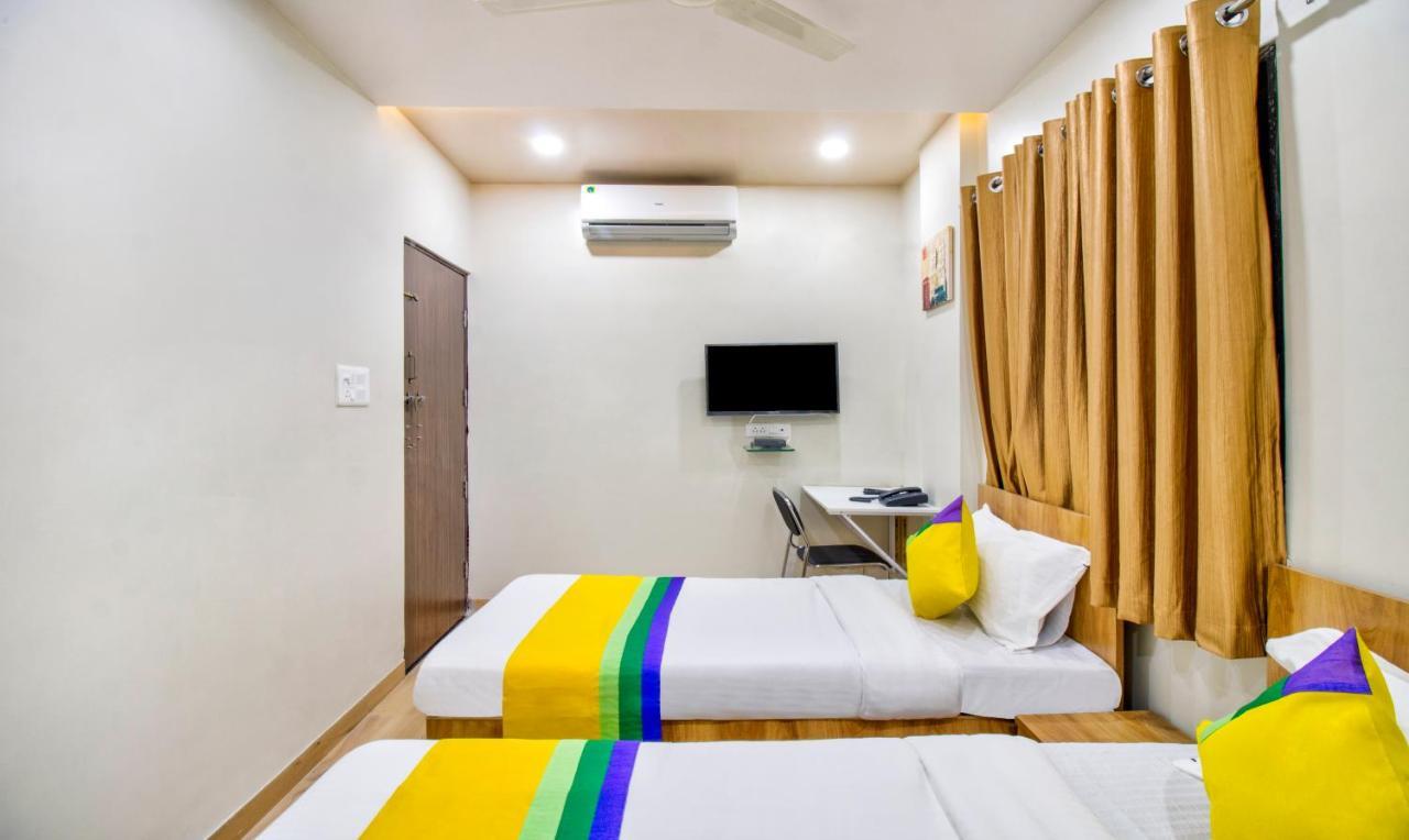 Itsy Shri Guru Service 3*