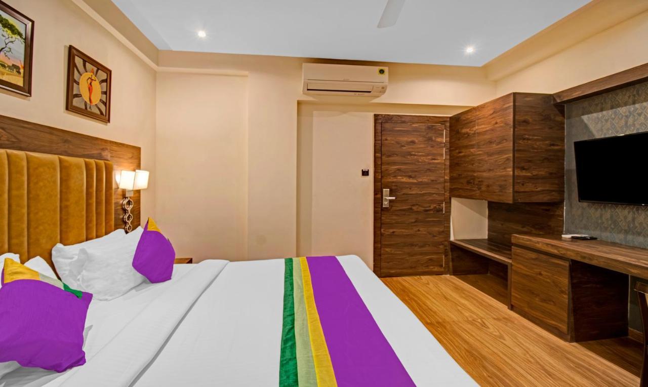Treebo Premium Median Hotel