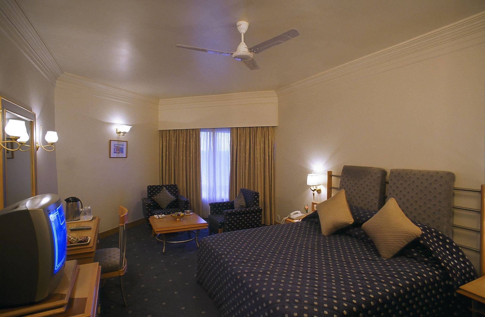 Hotel The Pride Hotel, 5*